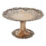 A George V saw pierced silver tazza, with applied grapevine rims, 16.5cm diam, by Edward & Sons,