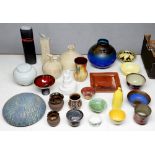Studio pottery. A collection of 20th c British ceramics, including saltglazed raku and lustre