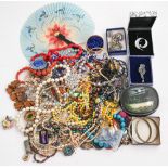 Miscellaneous costume jewellery