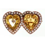 A Victorian heart shaped citrine and split pearl linked hearts brooch, in gold, 31mm l, 5.6g Good
