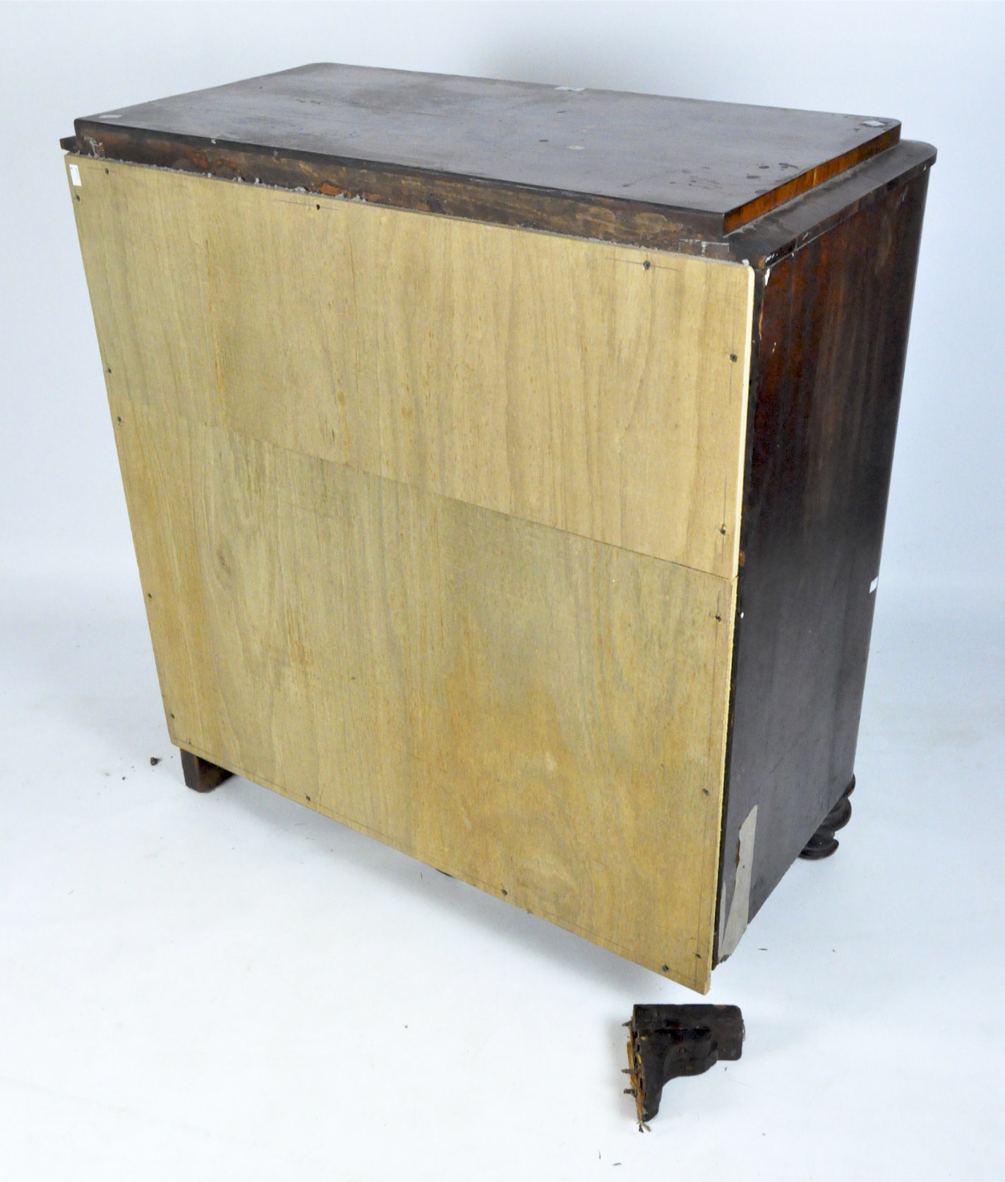 A late 19th/early 20th century veneered chest of drawers, - Image 3 of 3