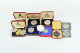 A selection of assorted coins, to include a 25th anniversary of Queen Elizabeth II coronation coin,