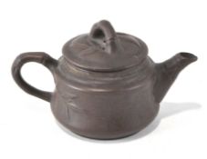 Chinese Yixing ceramic teapot, Zhen Gong mark to base and inscription to side,