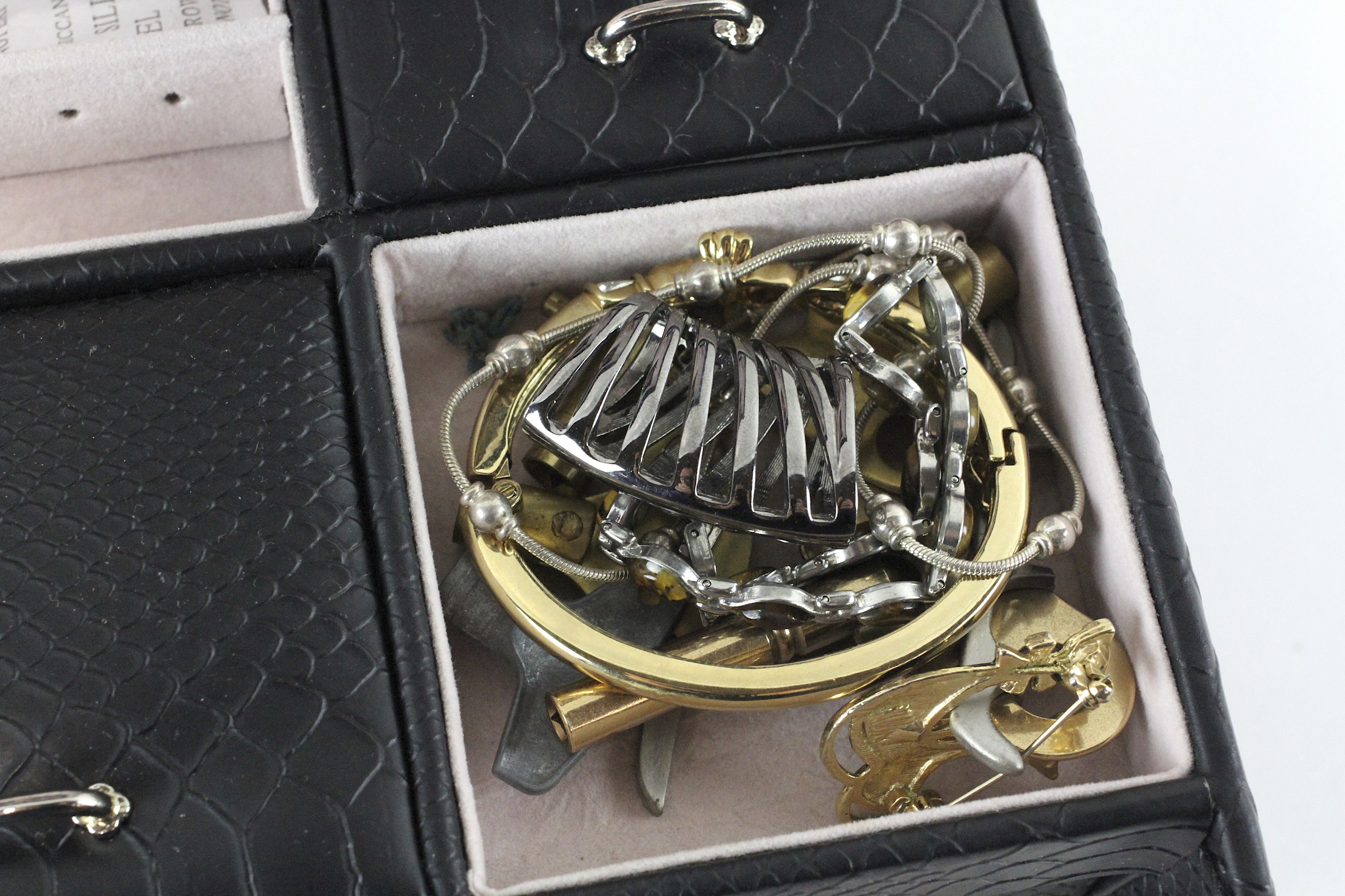 A black jewellery box containing a collection of costume jewellery, including brooches, necklaces, - Image 4 of 4