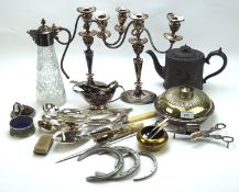 A collection of 19th and 20th century silver plate and metalware, including a pair of candlesticks,