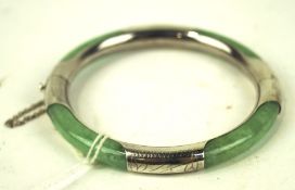 A contemporary silver and jade hinged bangle, stamped 925