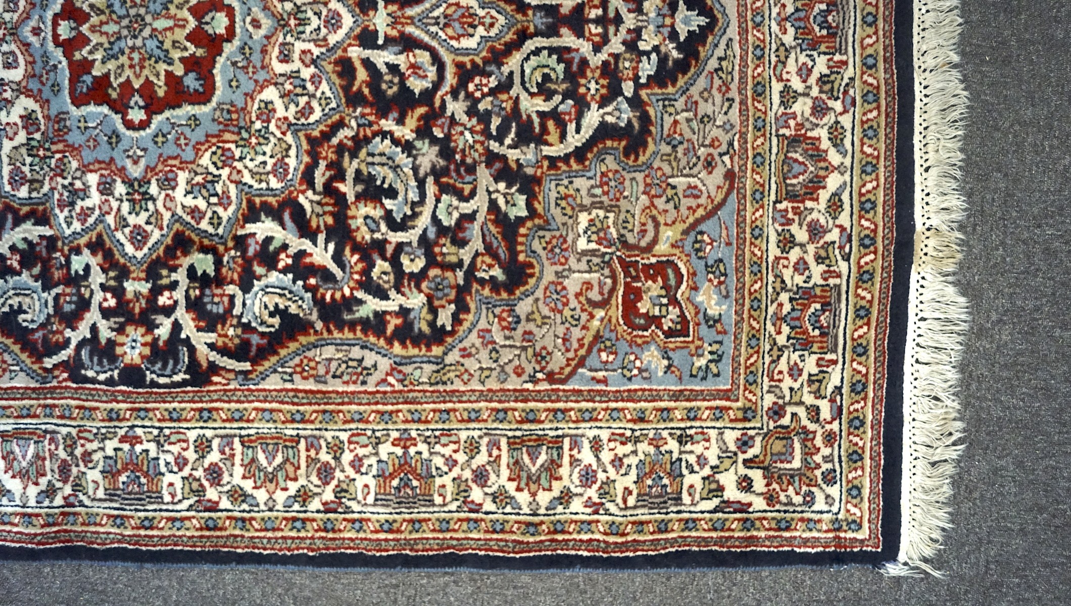 A Middle Eastern carpet, - Image 2 of 3