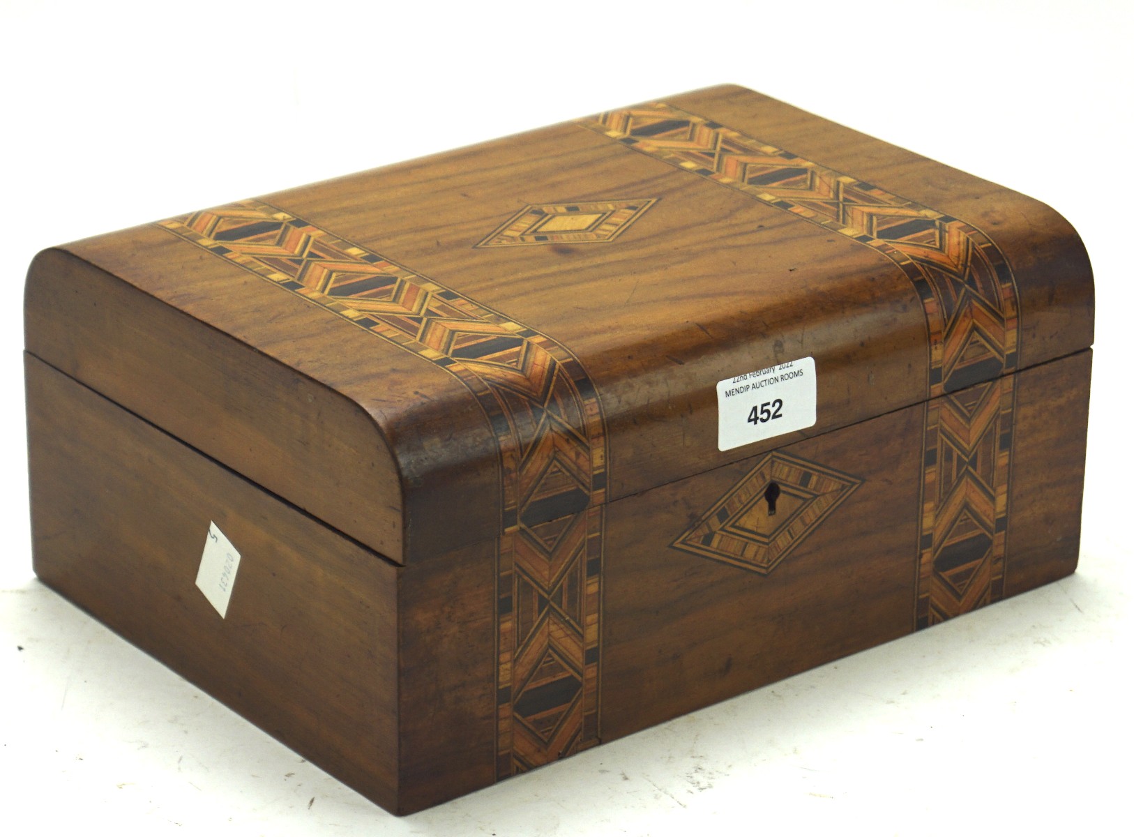 An early 20th century sewing case or haberdashery box,