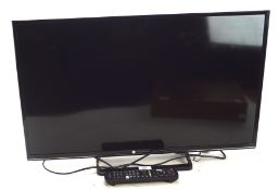 Panasonic 32 inch flat screen television with remote control Condition Report: Model