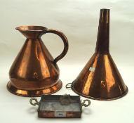 A group of vintage metalwares, to include a 19th century copper pouring vessel, copper funnel,