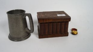 A sovereign case, Japanese box and a beaten pewter tankard,