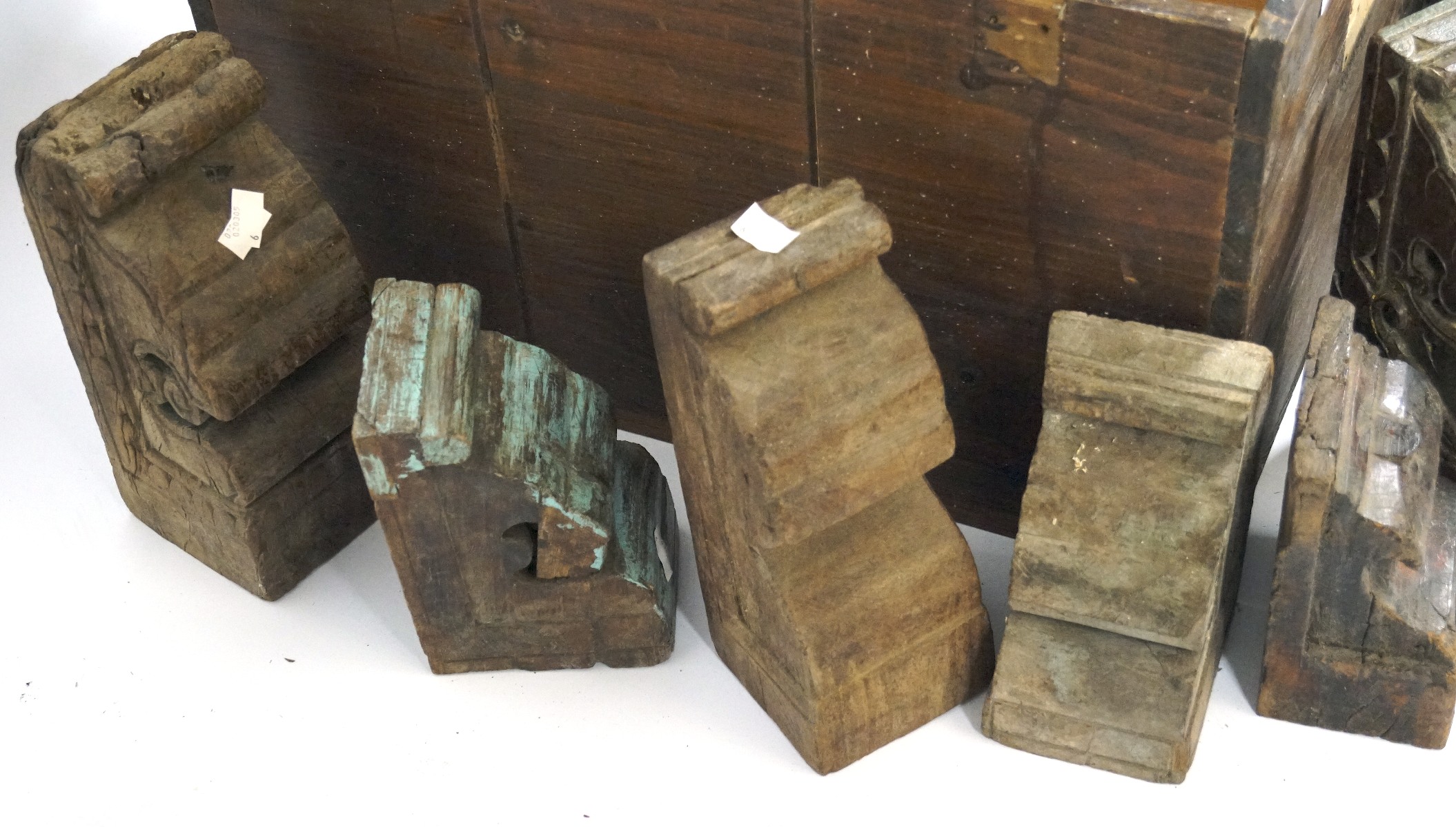 A collection of wooden mouldings, - Image 2 of 2
