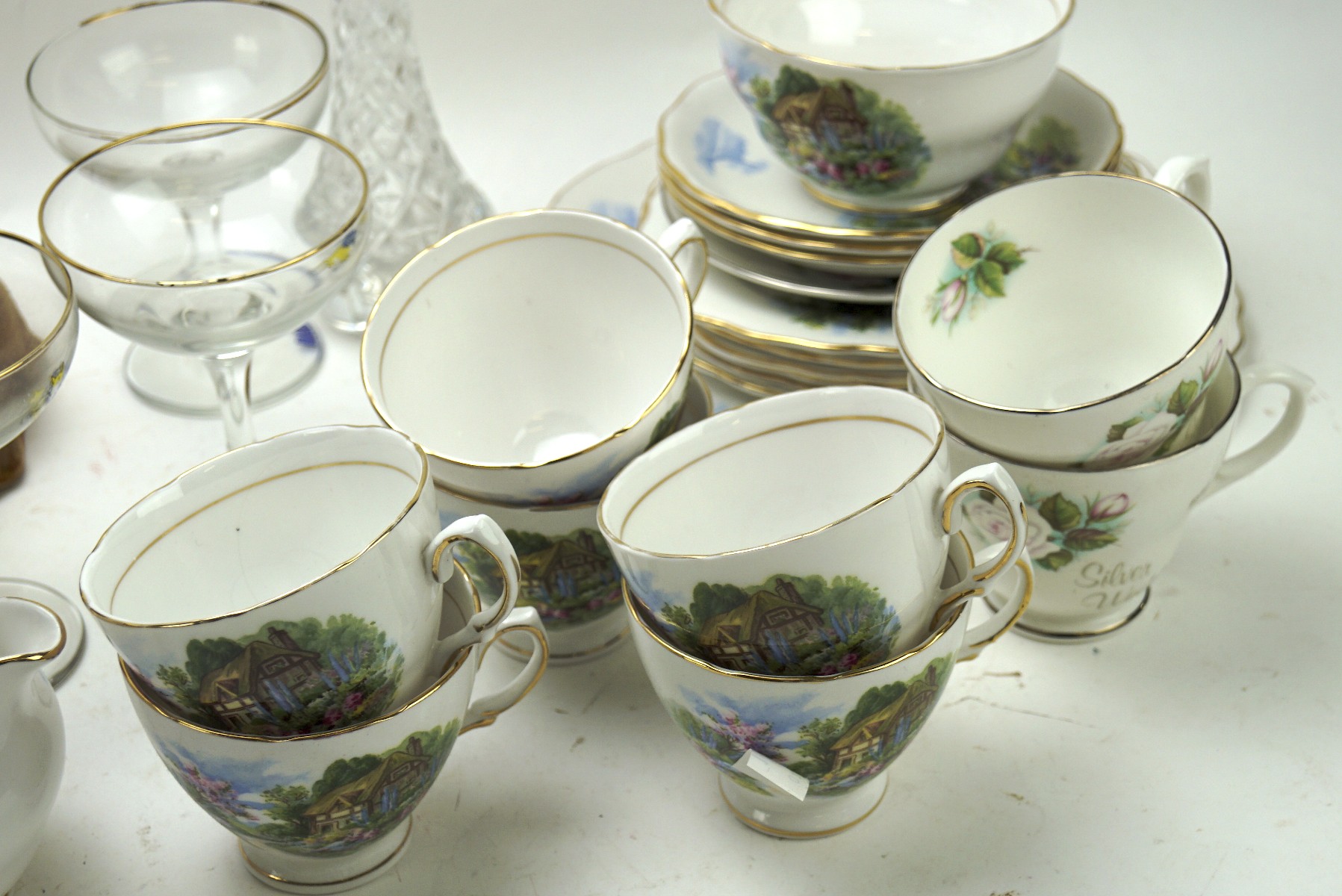 A large collection of assorted glassware and ceramics, including Babycham drinking glasses, - Image 5 of 6