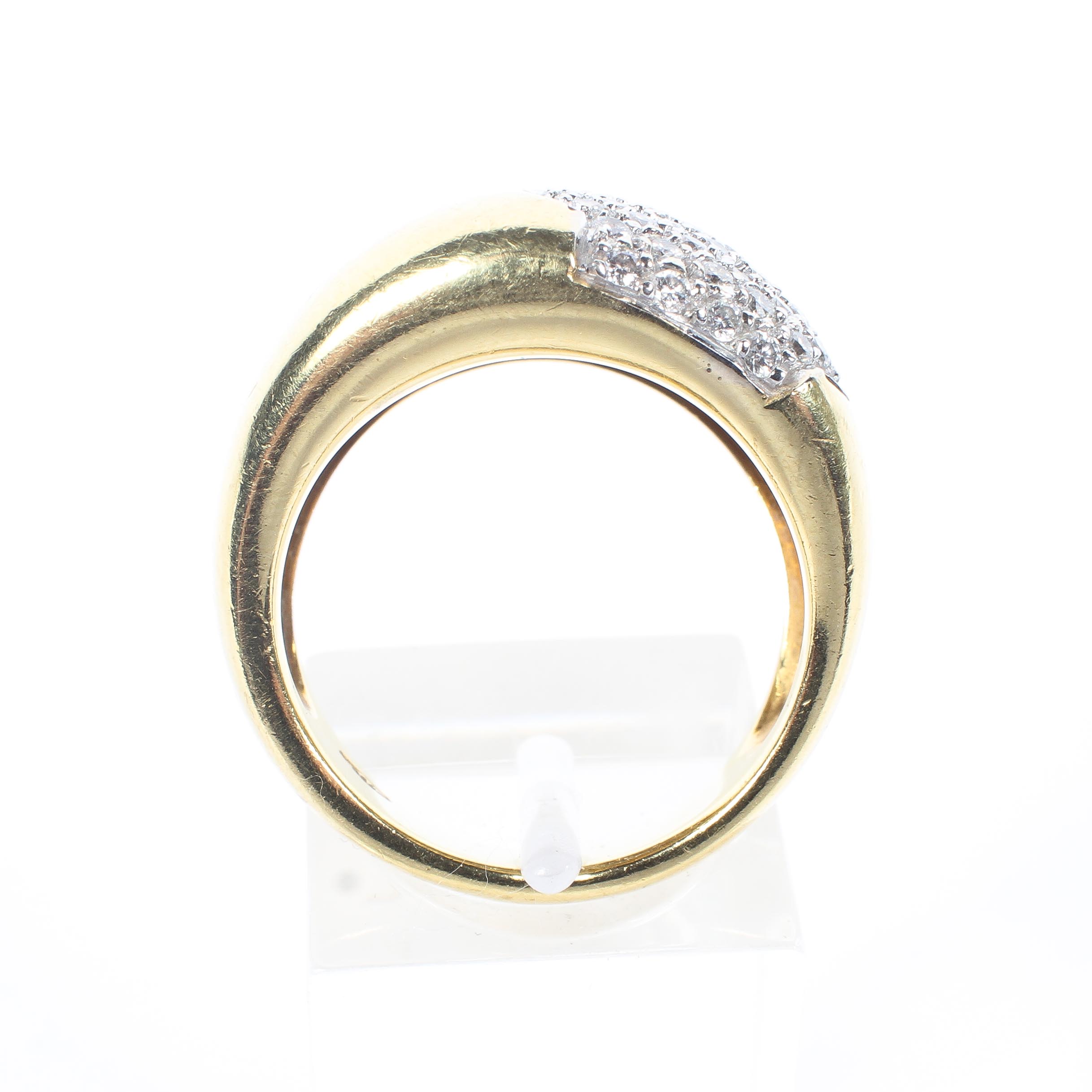 A contemporary 18ct yellow gold ladies dress ring, - Image 3 of 4