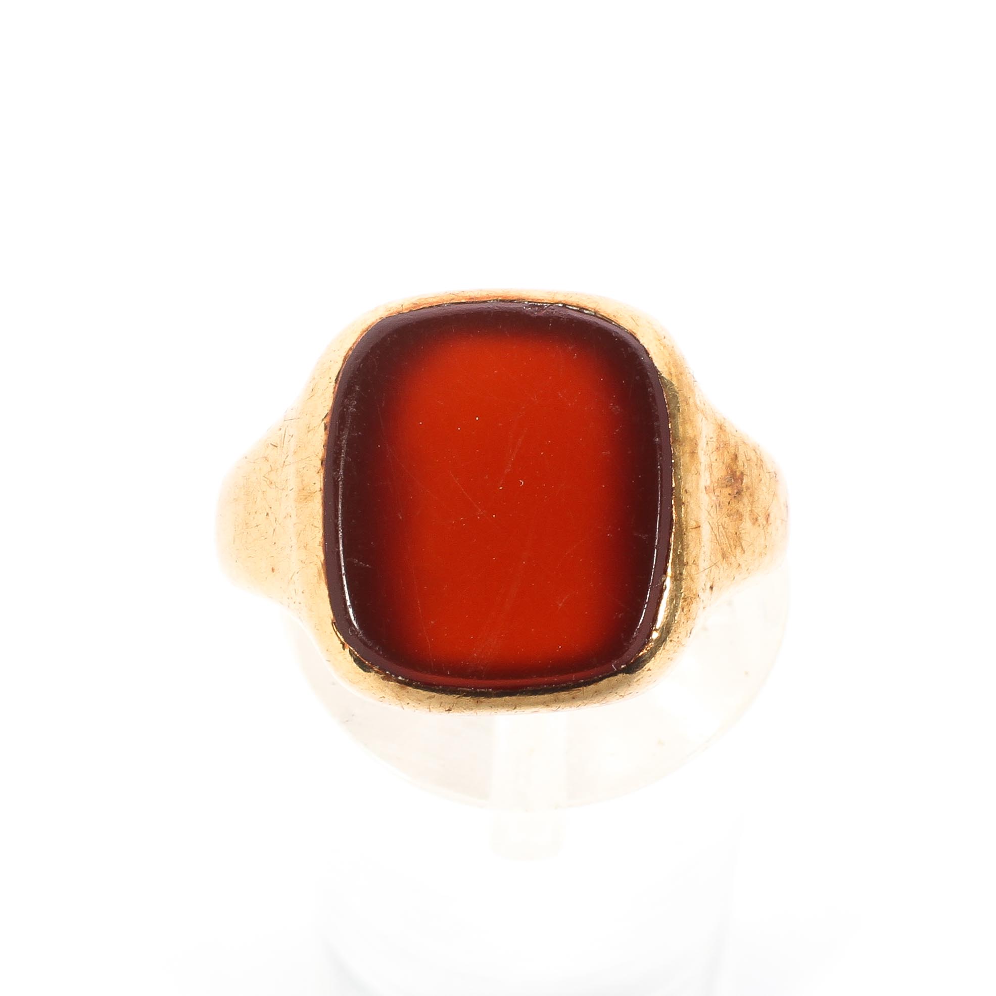 A 9ct cornellion signet ring, size J, 3. - Image 2 of 4