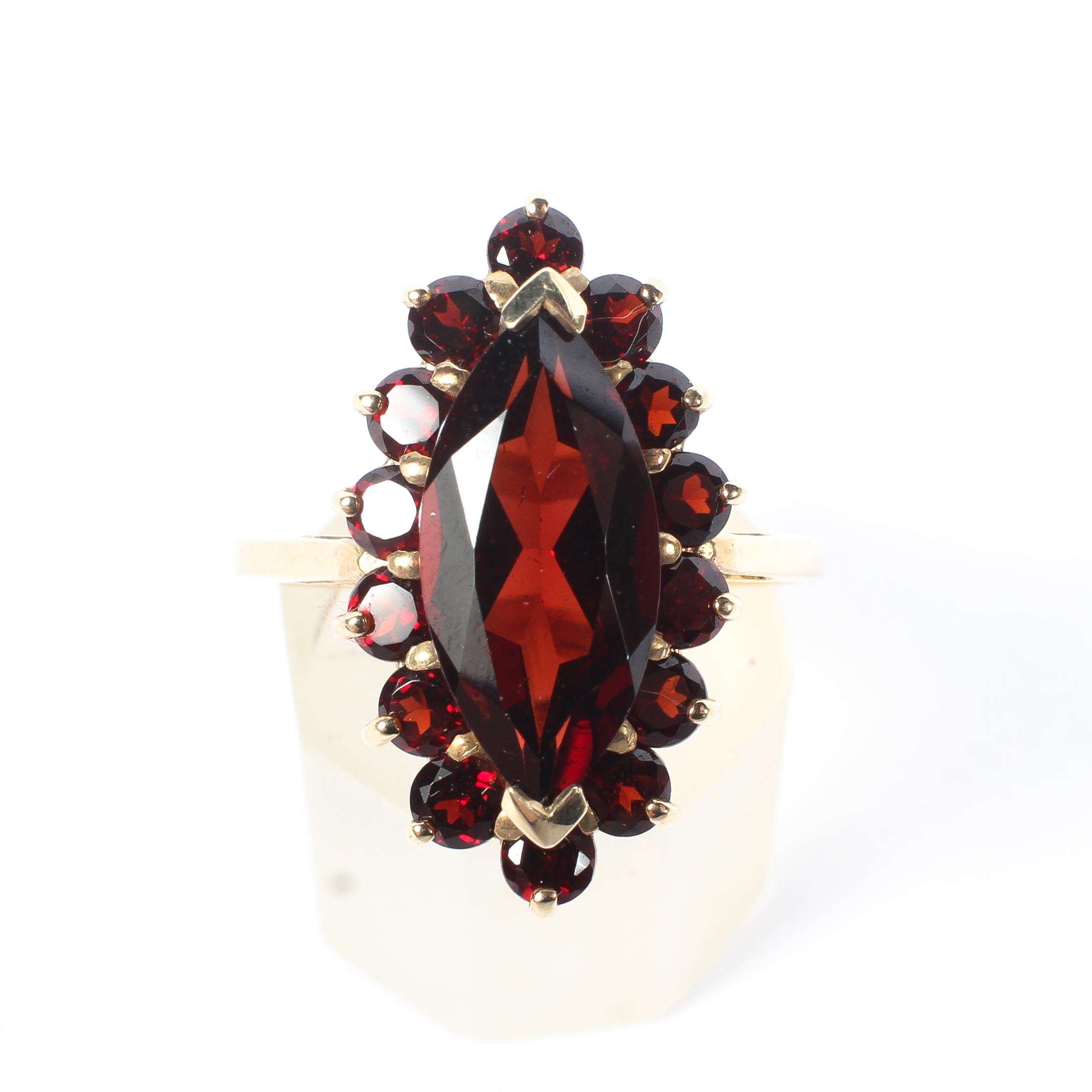 A 9ct gold red garnet set ring and matching bar brooch, - Image 2 of 5