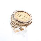 A Gentlemans half sovereign signet ring in a 9ct pierced mount.10g. size O.