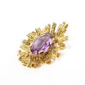 An Watling style 18ct gold Amethyst set pendant, 5.