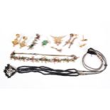 A bag of Indian yellow metal jewellery and costume jewellery, comprising mostly drop earrings,
