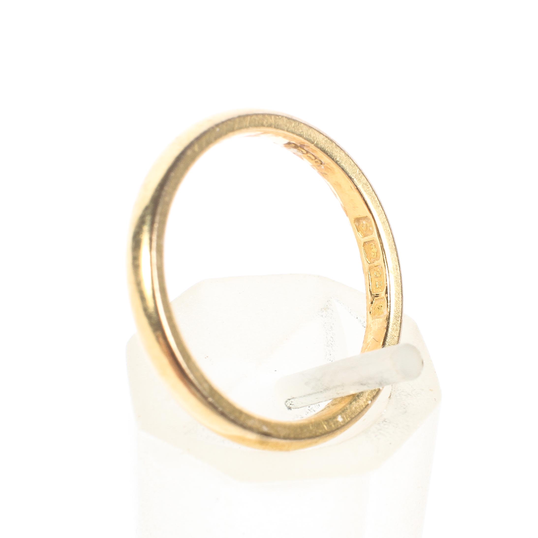 Two 22ct gold bands, 6. - Image 3 of 4