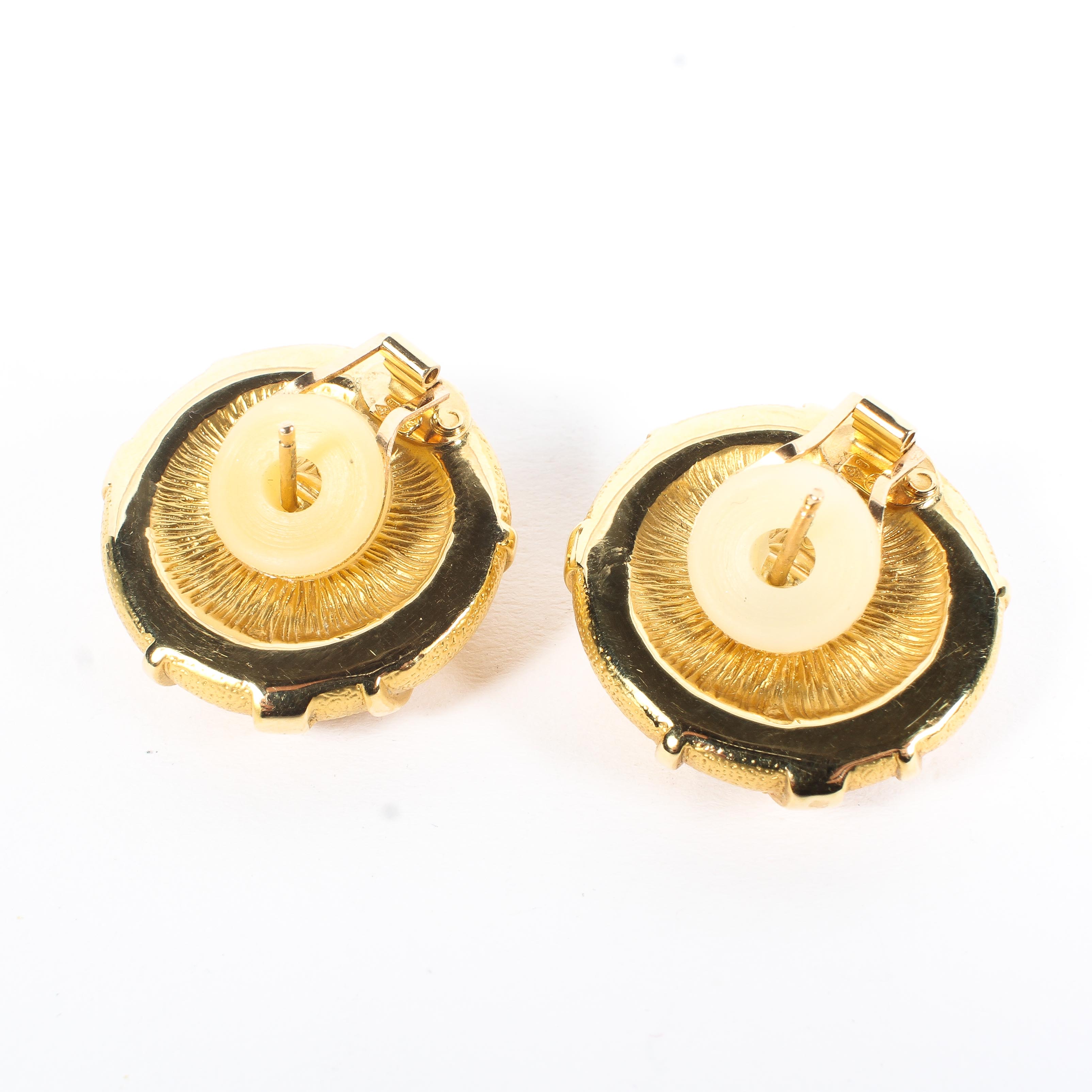 A pair of 18ct gold circular earrings by Charles Garnier, Paris, 8. - Image 2 of 2