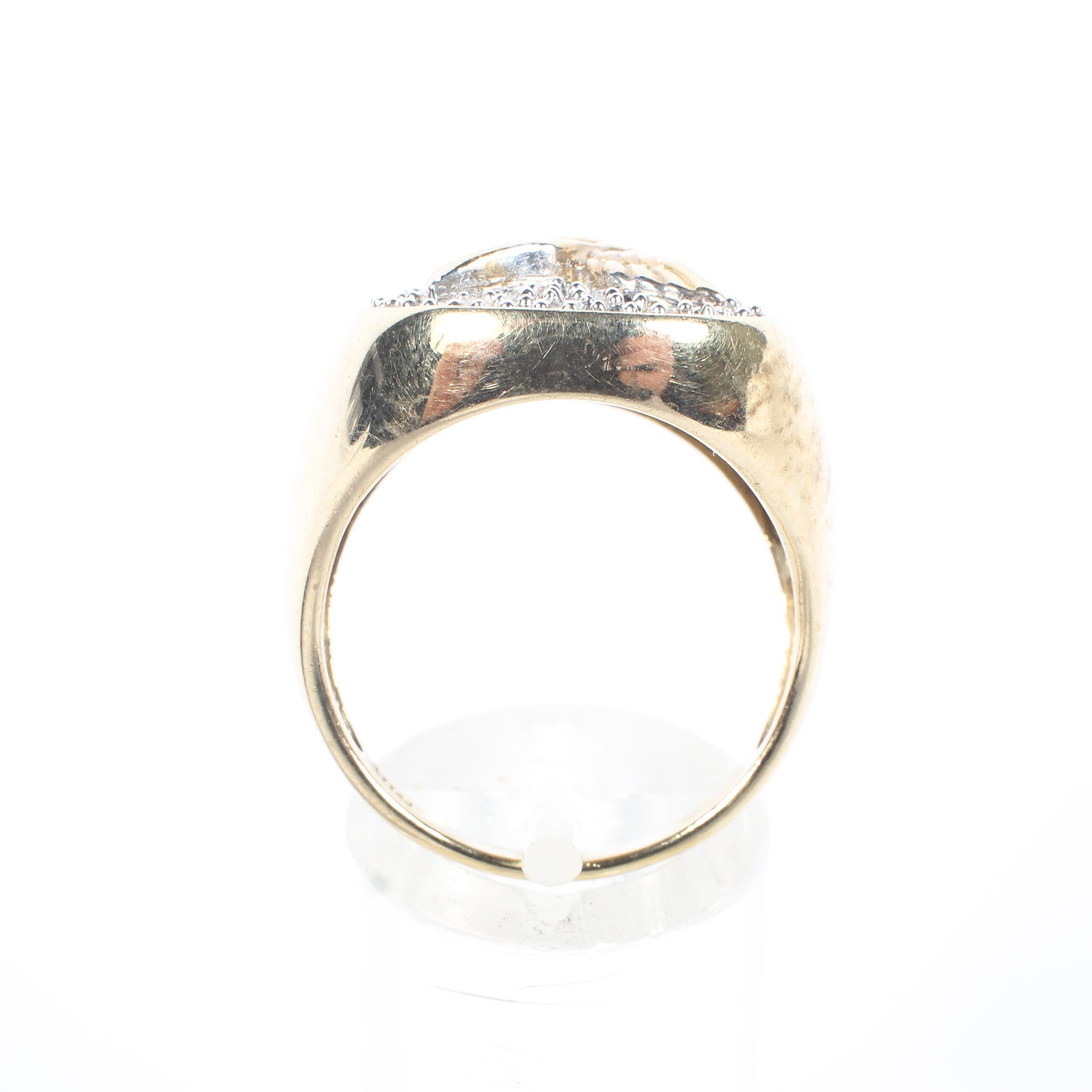 A 9ct gold and diamond gentleman's signet ring, - Image 3 of 4