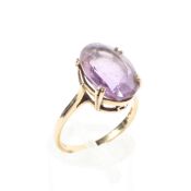 A 9ct gold and amethyst set ring.