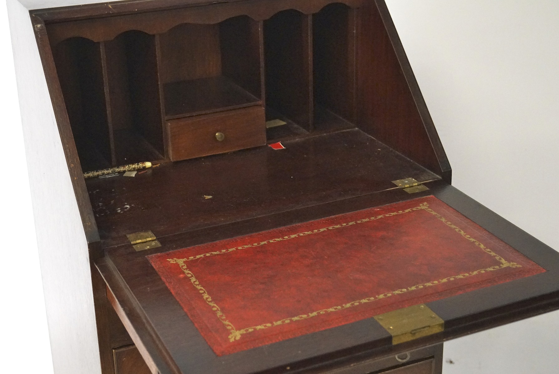 A small 20th century mahogany vaneered bureau, - Image 2 of 2
