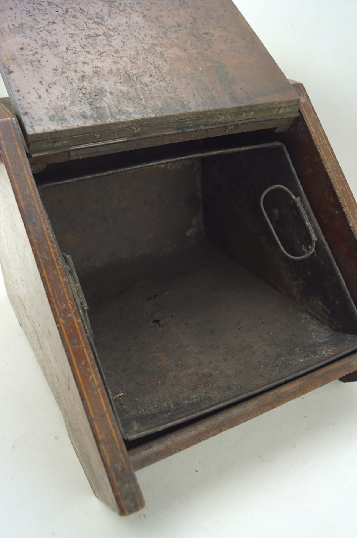 An Edwardian inlaid mahogany cased coal scuttle, with carry handle, - Image 2 of 2