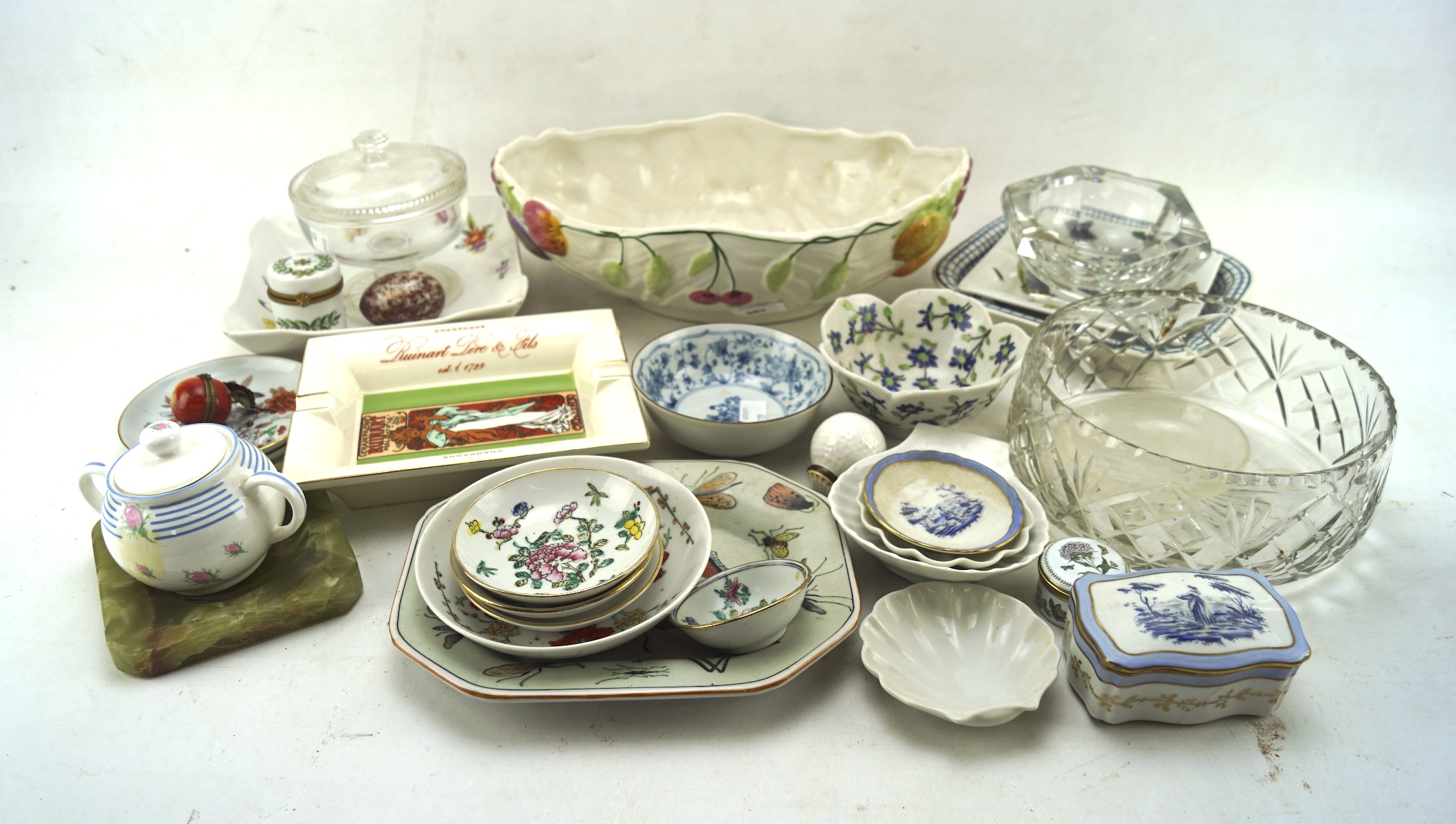 Mixed lot of glass, ceramics and stone, including dishes decorated with butterflies and insects,