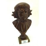 Carved wood bust of Che Guevara,