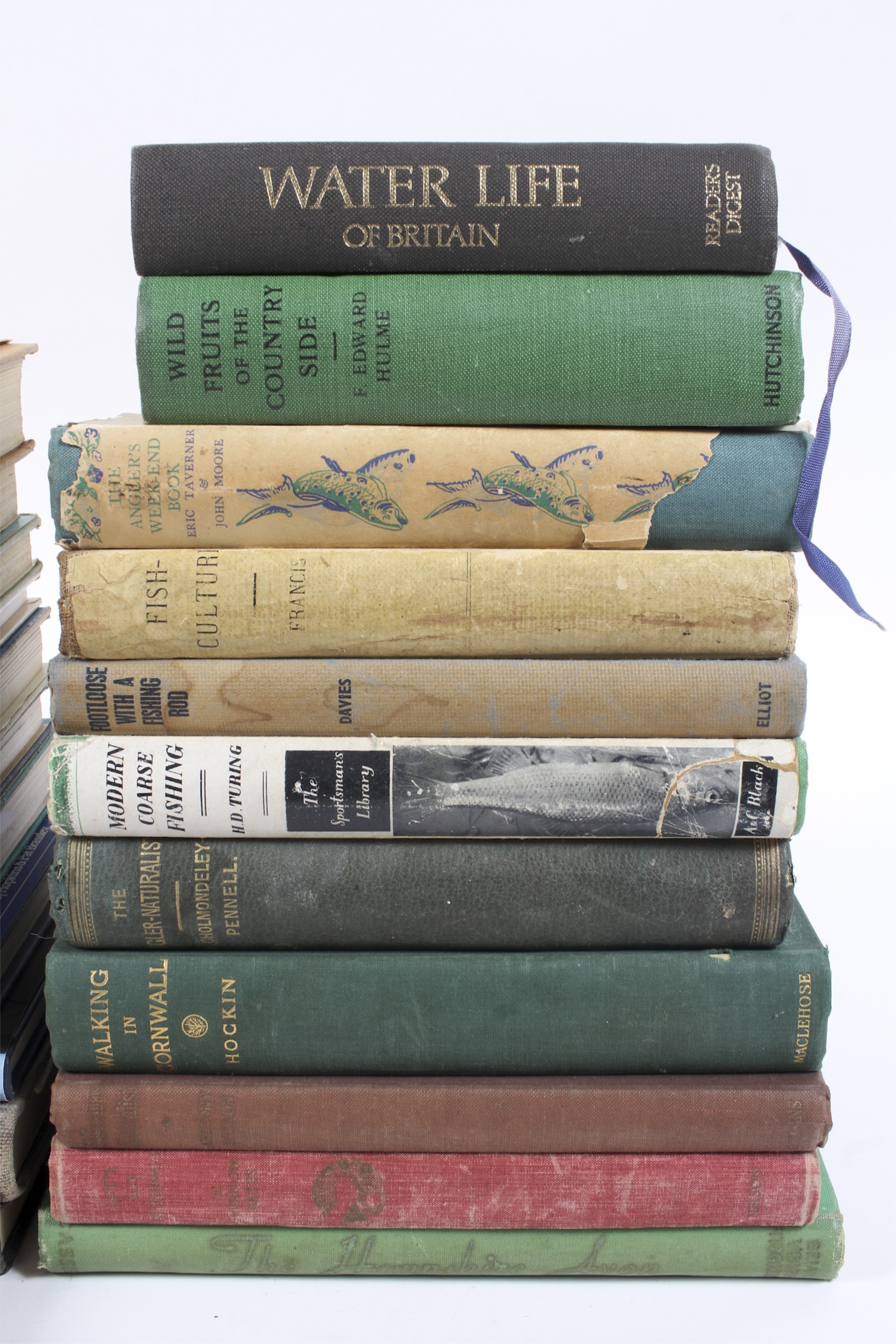 A collection of assorted fishing and other books, - Image 4 of 5