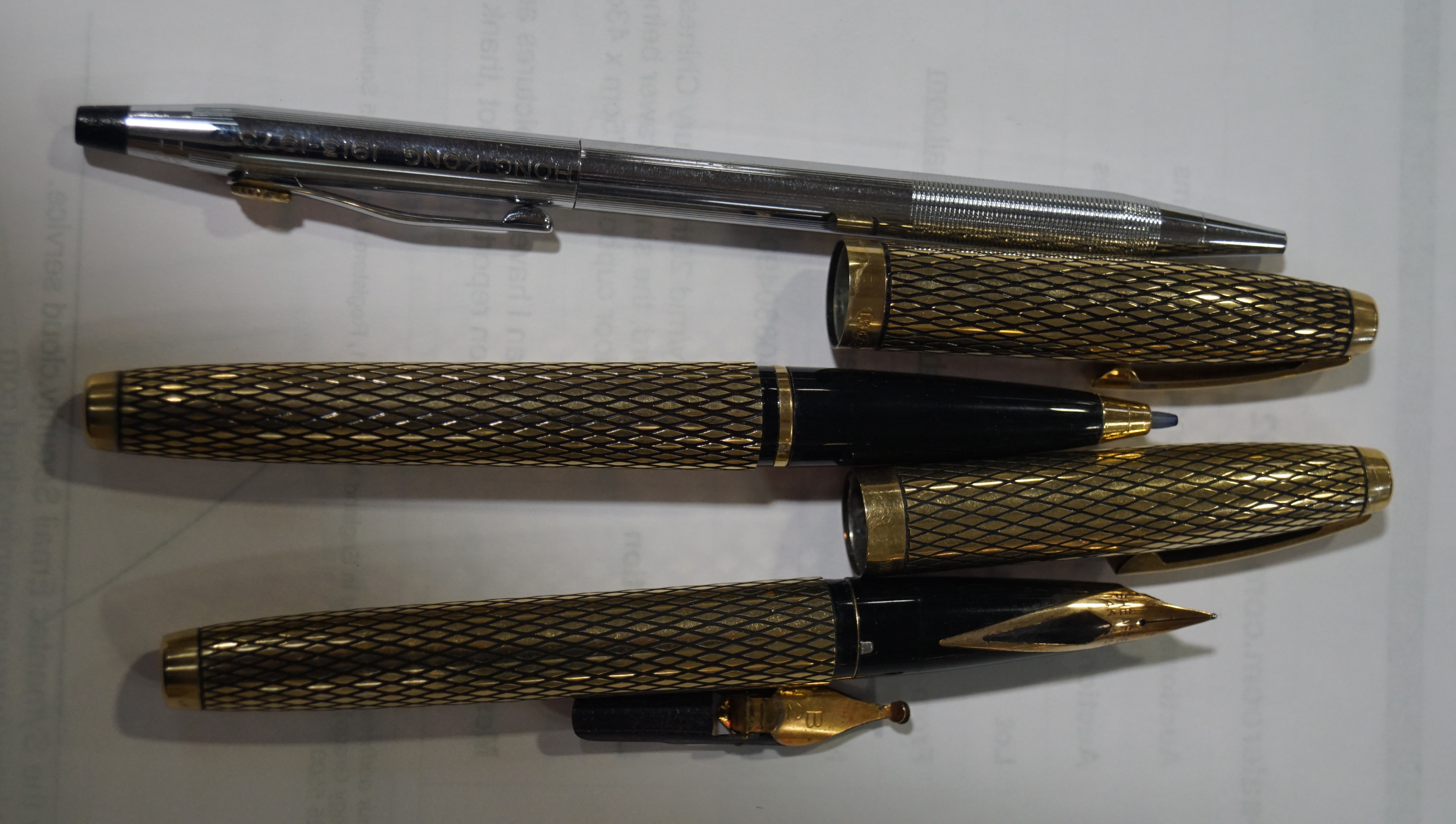 A pair of Sheaffer pens, one being a 14k nibbed fountain pen, in original box, - Image 3 of 3