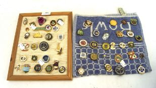 A selection of vintage badges, most relating to bowls,