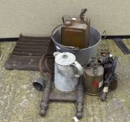 Assorted metal ware, to include oil cans, shoe scraper and more