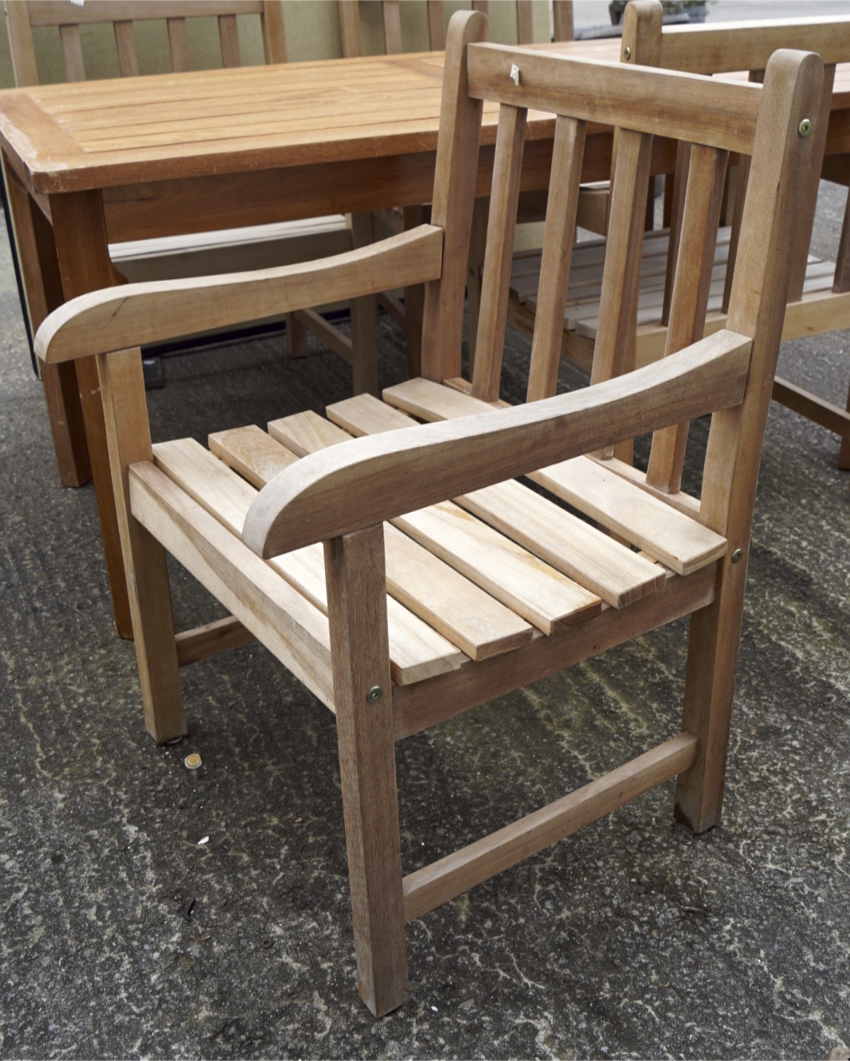 A modern garden table and four matching chairs, - Image 2 of 2