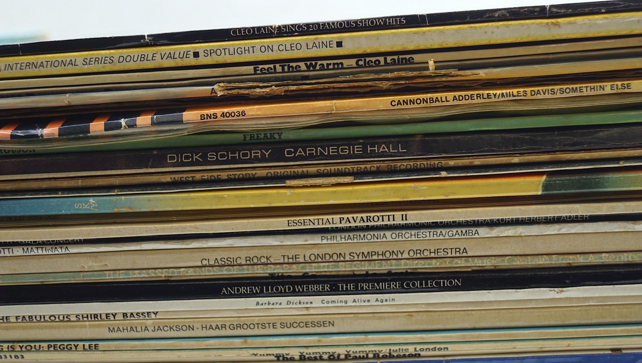 Collection of late 20th century pop and easy listening vinyl records (Does not include classical). - Image 5 of 6