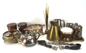 An assortment of silver plate and metal ware, including: mugs, vases,