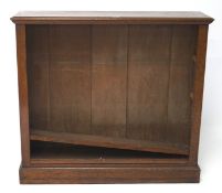 A late 19th century mahogany bookshelf, with two adjustable shelves,