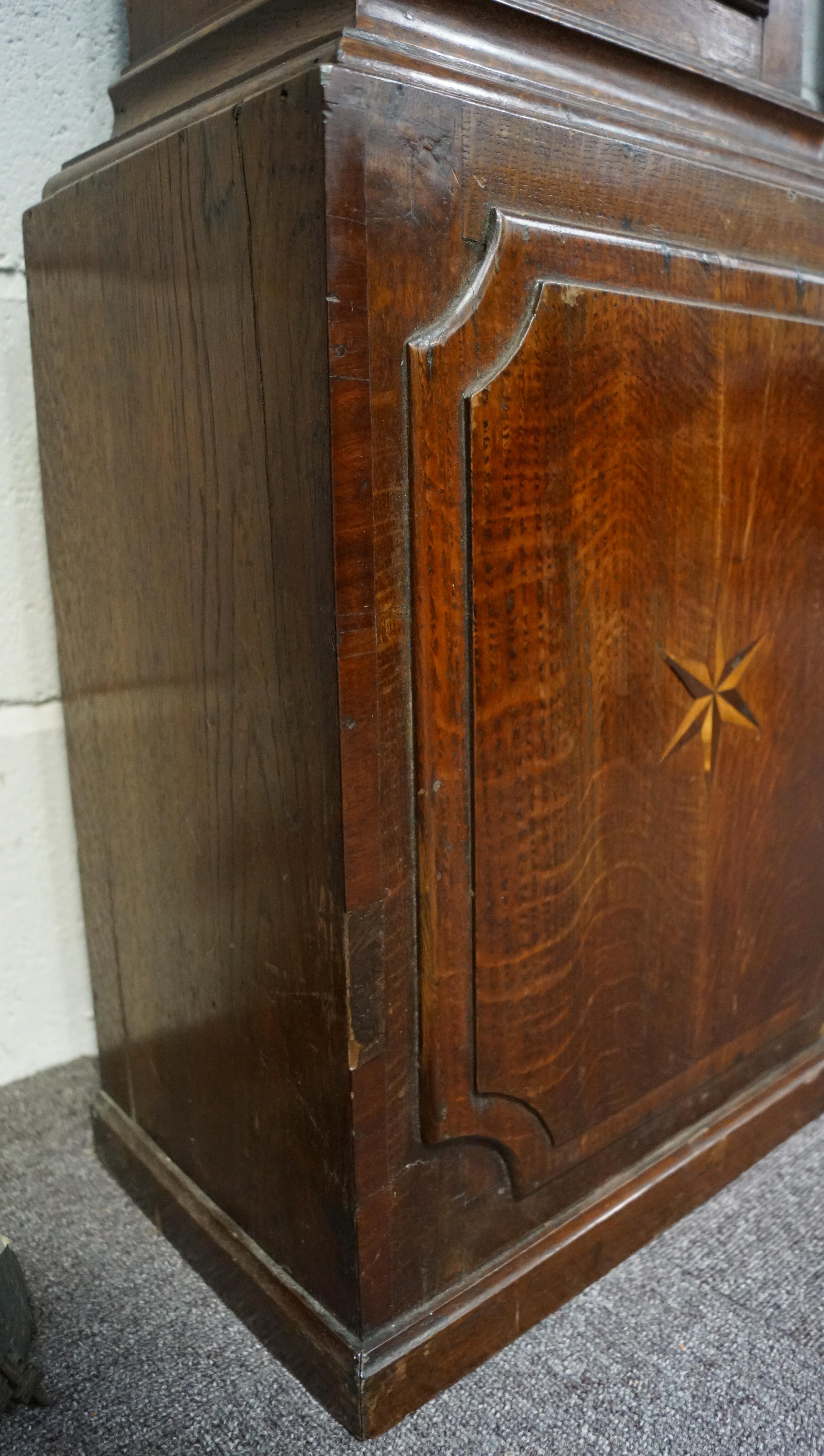 An 18th century oak longcase 30 hour clock with brass dial, named for Thomas Bridge Wigan, - Image 15 of 20