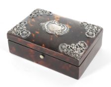 A Victorian tortoiseshell ring box, hallmarked for Chester, 1894,