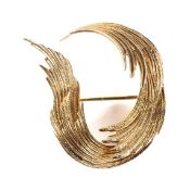 A 1970s 9ct gold abstract brooch,