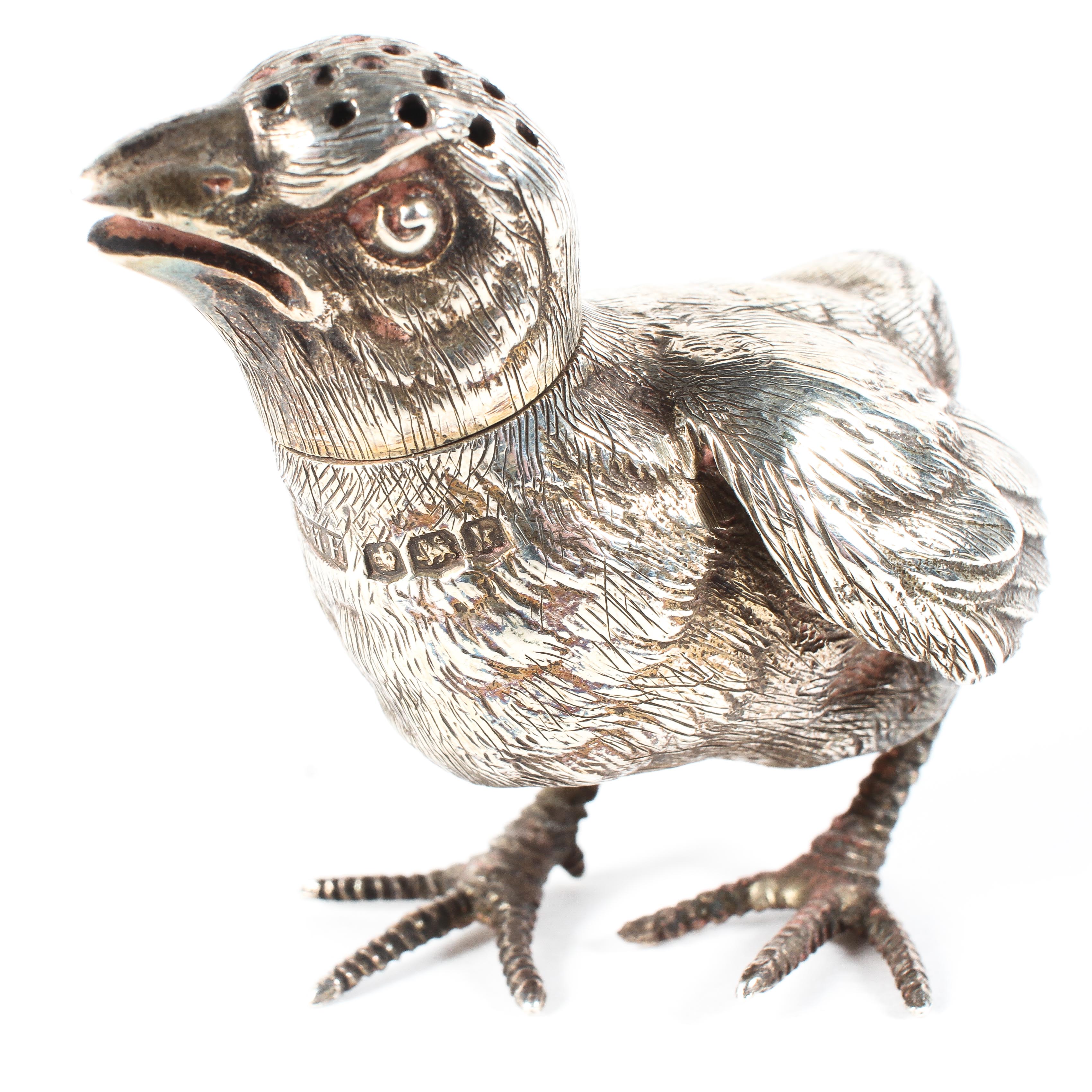 A pair of silver cruets in the form of chicks with removable heads, - Image 2 of 3