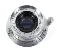 An Ernst Leitz Wetzlar Summaron f=3,5cm 1:3,5 screw mount lens.
