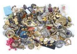 A large quantity of costume jewellery.