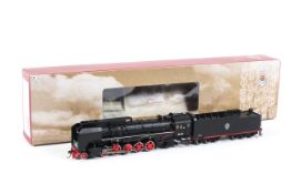 A boxed Chinese OO gauge C500103 QJ 2-10-2 steam locomotive and tender Condition Report:
