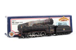 A OO gauge Bachmann Branchline V2 Class 2-6-2 locomotive.