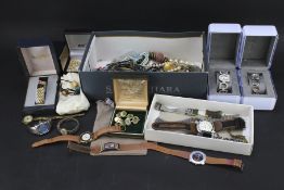A collection of assorted costume jewellery.