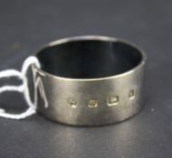 A silver napkin ring by Francis Howard. Hallmarked Sheffield 1977, weight 52.