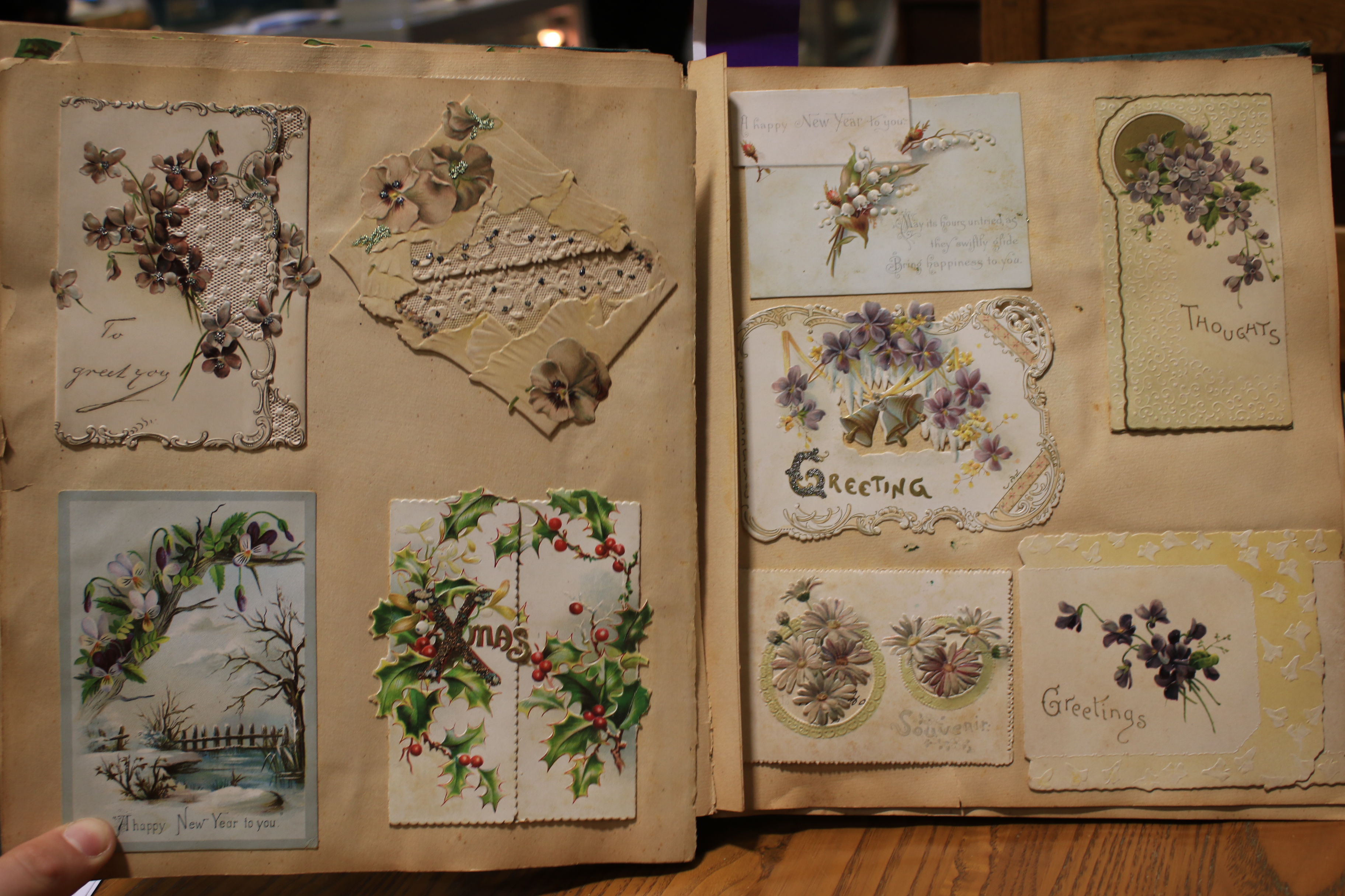 An assortment of Victorian and late scrapbooks. - Image 6 of 10